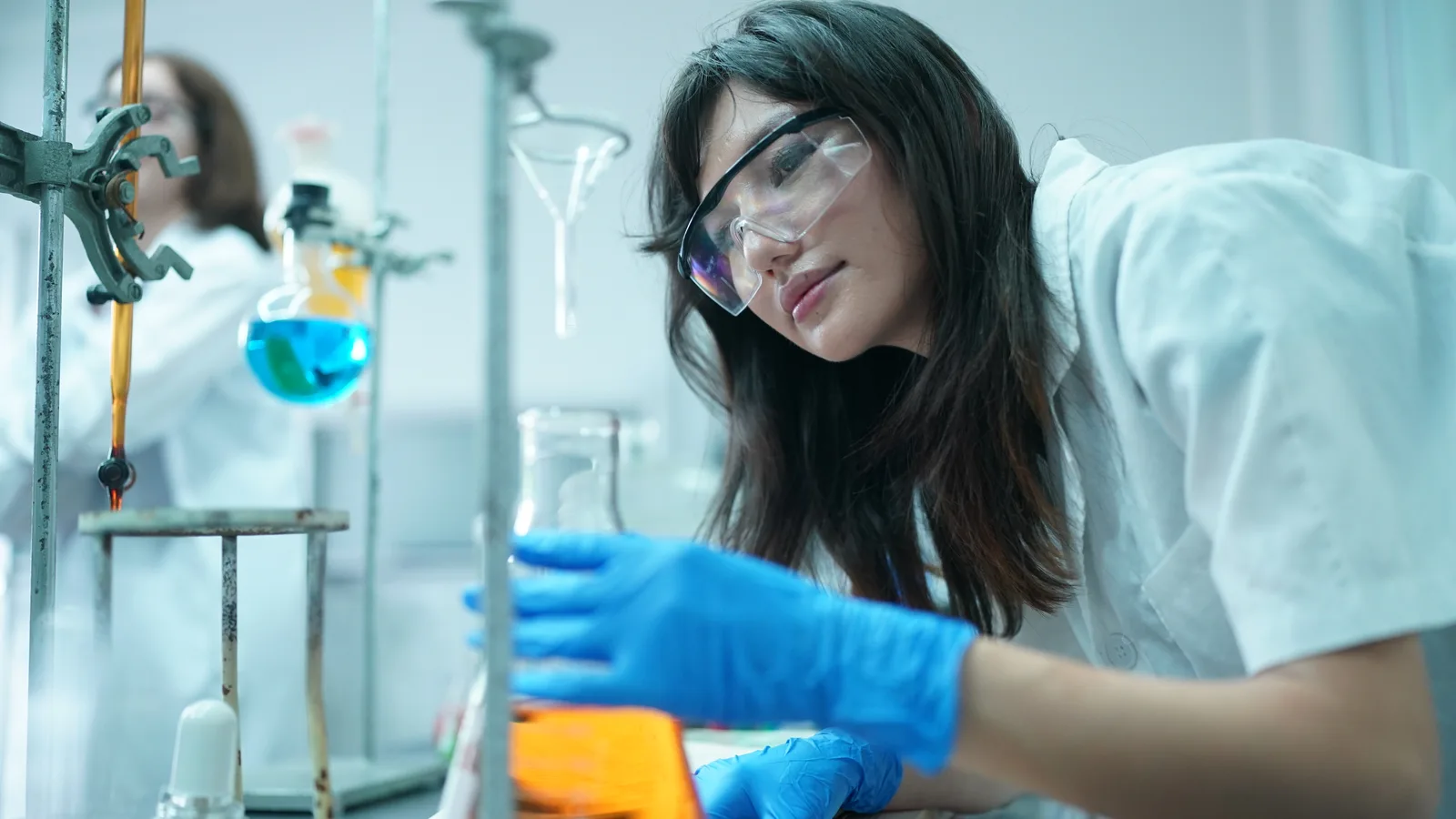 The $100 Bill a Baldwin Chemistry Teacher Waited 25 Years to Hand Over