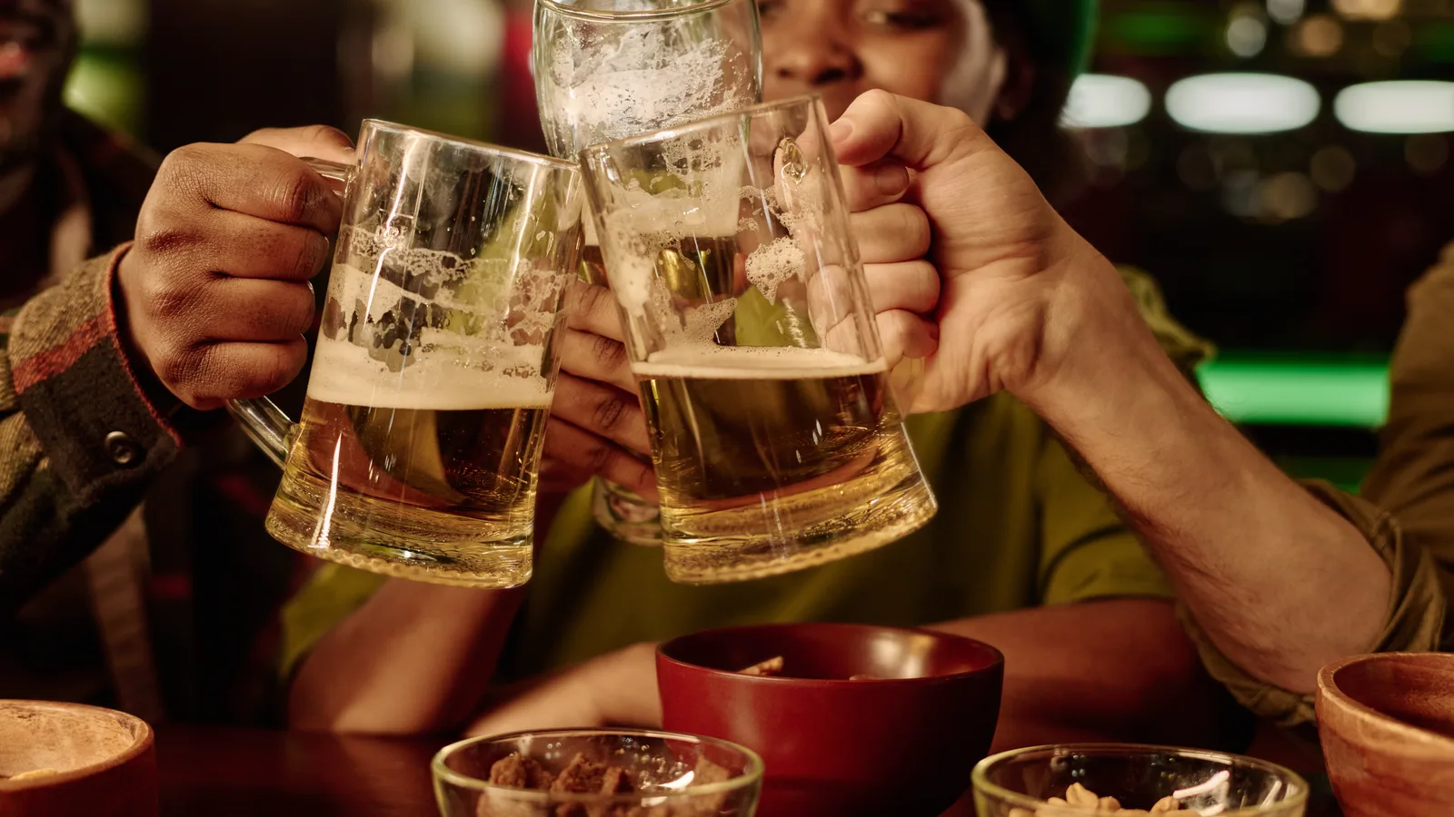 A Sports Bar Named Chico Is Coming to Austin Boulevard in Island Park