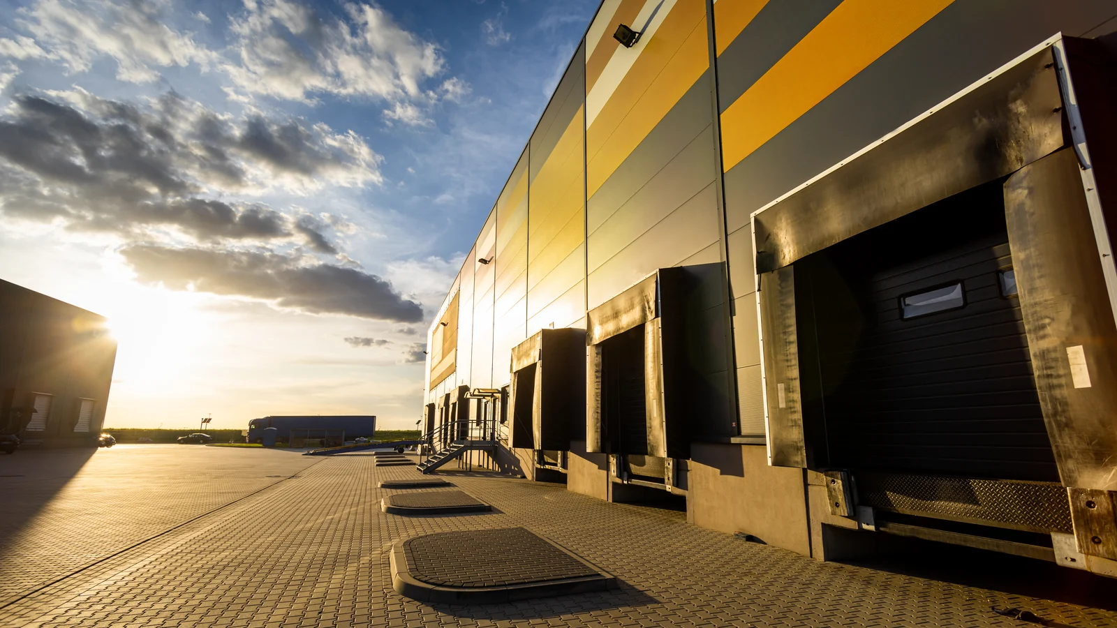 Long Island Industrial Vacancy Just Fell to 7 Percent. Leasing Jumped 43 Percent in One Quarter.