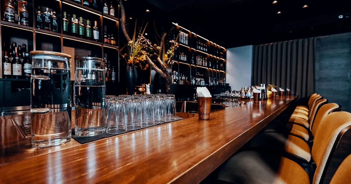 Top Bars in Huntington Village on Long Island: Raise a Glass at the Best Spots